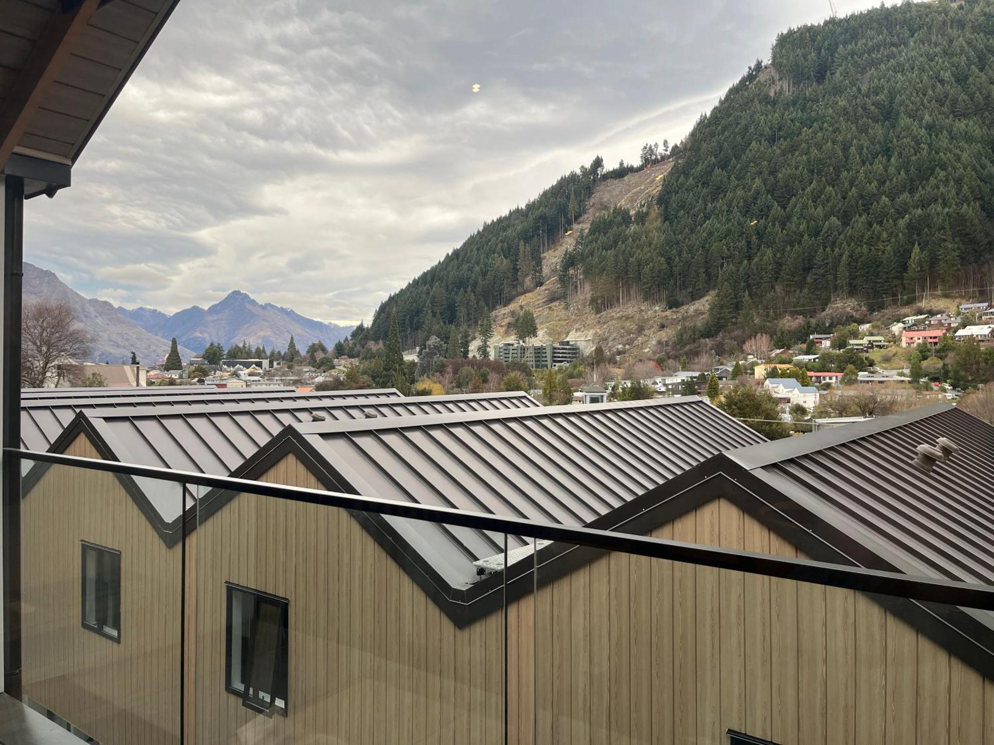 Queenstown Central - Walk To Town - Free Parking - Wifi And Smart Tv - Gym Eksteriør bilde